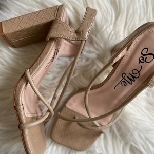 Nude Heels Size 6